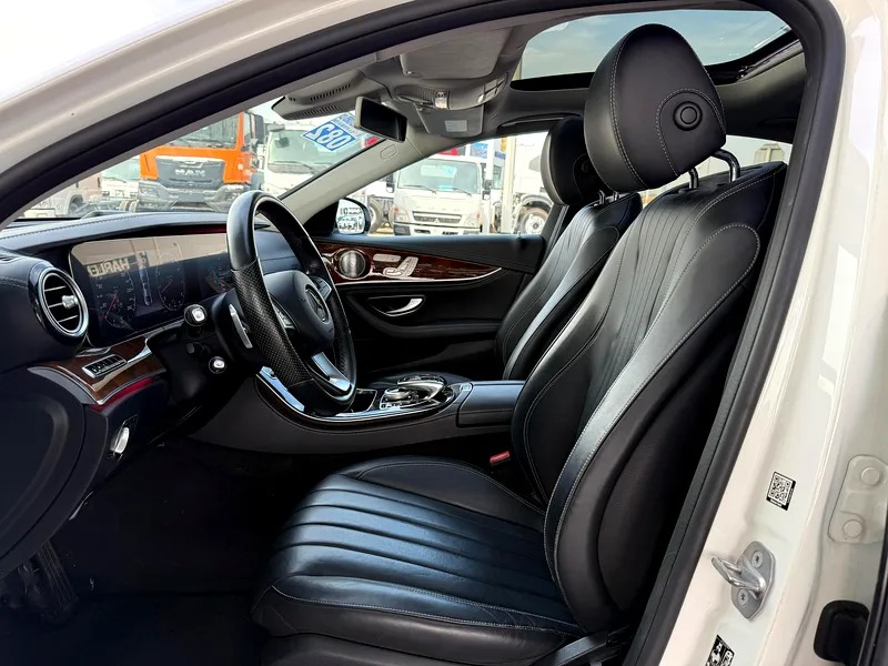 2018 Mercedes-Benz E-Class E400 4Matic White in MINT CONDITION