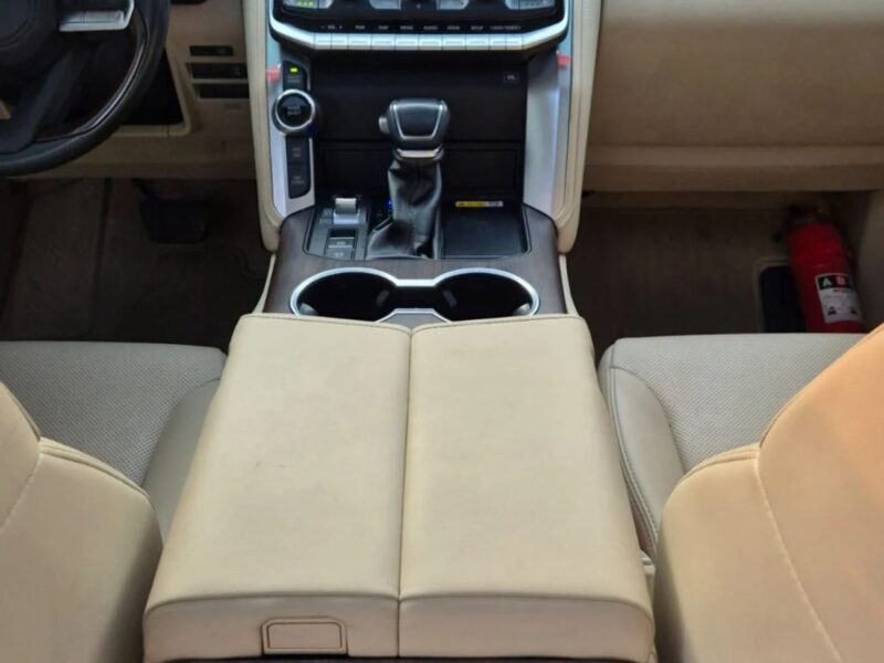 2023 Toyota Land Cruiser GXR 3.5L ENGINE 3.5L/V6. TWIN TURBO