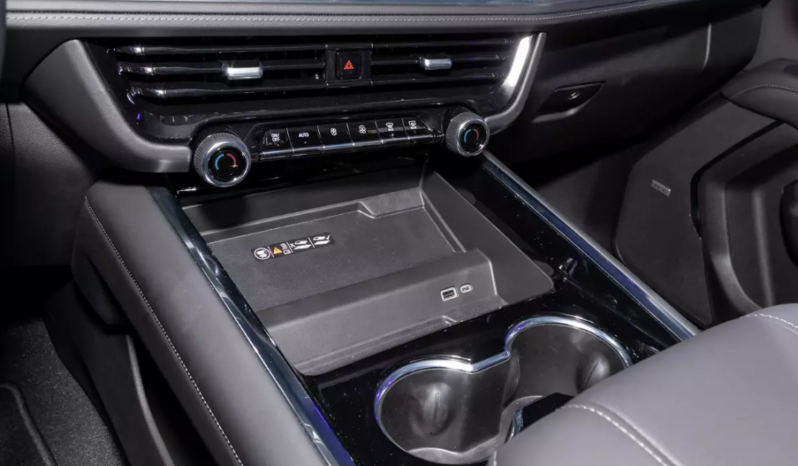 New 2025 Chevrolet Tahoe 5.3L V8 Engine Grey