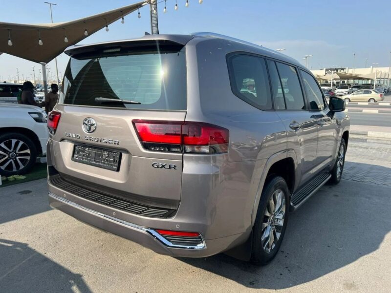 Toyota Land Cruiser TOYOTA LAND CRUISER 2022 GXR 4.0L/V6 GCC
