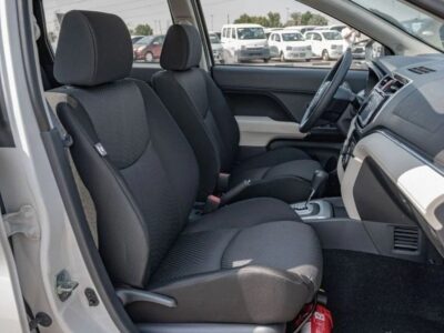 Toyota Rush Toyota Rush 1.5L Petrol AT MY2023 White-Black