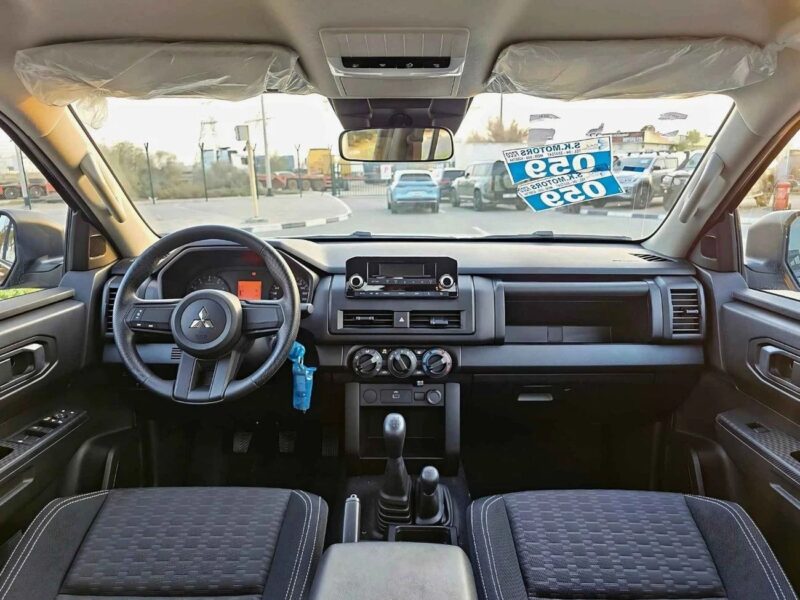 2024 Mitsubishi L200 GLX 2.4L PETROL MT HIGH OPTION Black