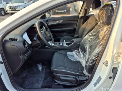 2025 Kia K3 Other White FWD Sedan Automatic Petrol