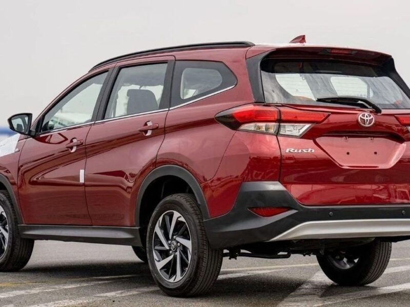 Toyota Rush Toyota Rush 1.5L Petrol MY2023 Red-Black