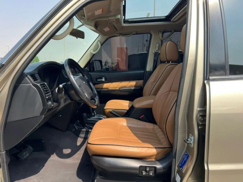 2019 NISSAN PATROL SUPER SAFARI 2019 Gold ENGINE 4.8L GCC