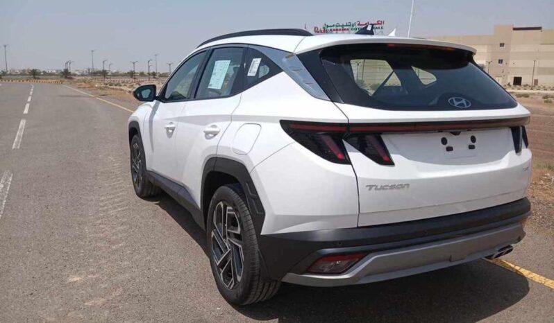 New 2025 Hyundai Tucson 1.6L Turbocharged Engine White