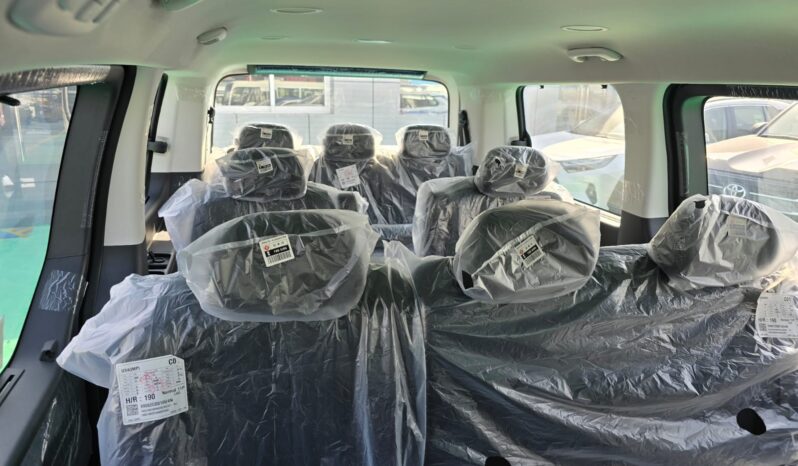 New 2024 Hyundai Staria 3.5 L V6 Smartstream Petrol White