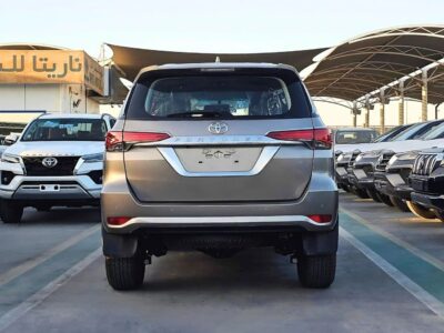 2024 Toyota Fortuner FULL OPTION 2.7L V4 PETROL GCC Bronze Black