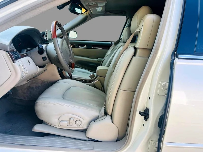 2001 Cadillac STS Seville STS NEAT AND CLEAN CAR White Beige