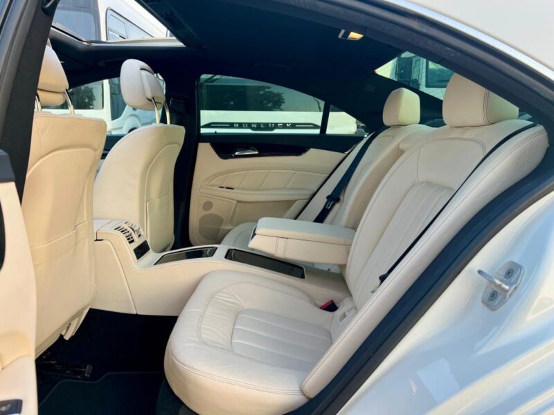 MERCEDES-BENZ CLS 400 3.0-Liter Biturbo V6 WHITE BEIGE 2016
