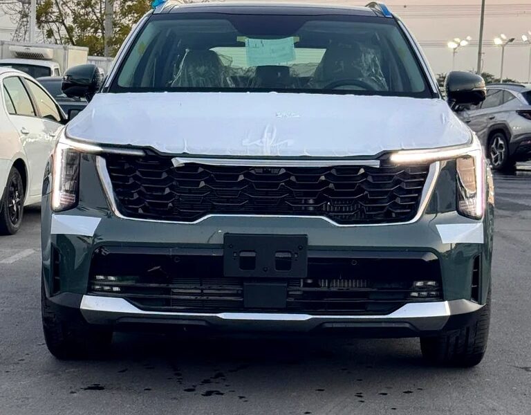2025 Kia Sorento Full option Hybrid 1.6 Turbo GCC Specs Green White