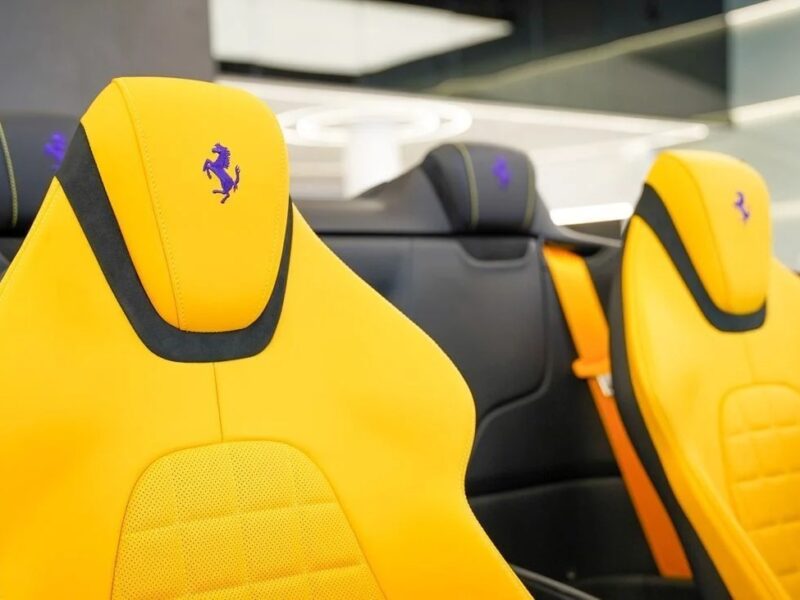 2025 Ferrari Roma 2025 3.9L Twin-Turbo V8 2-Door Grand Tourer