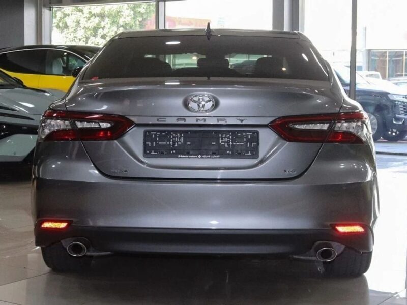 2022 Toyota Camry Grande 3.5L Engine Grey Beige GCC Specs