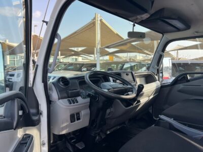 2020 Mitsubishi Canter S/C Manual 16FT Diesel White Truck