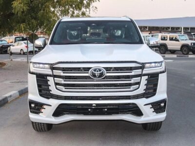 White Toyota Land Cruiser LC300 VXR, 3.3L Turbo Diesel 4WD A/T 2025