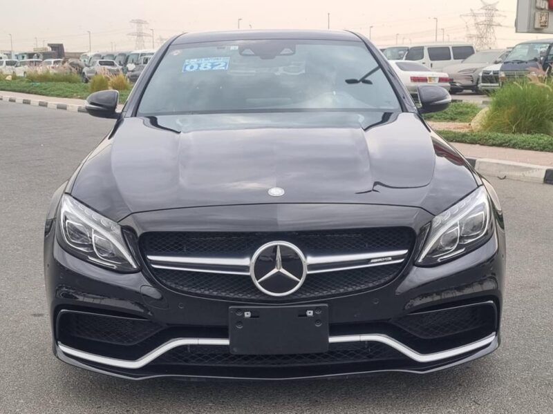 MERCEDES-BENZ C63S 4.0-liter twin-turbocharged V8 Engine BLACK 2016