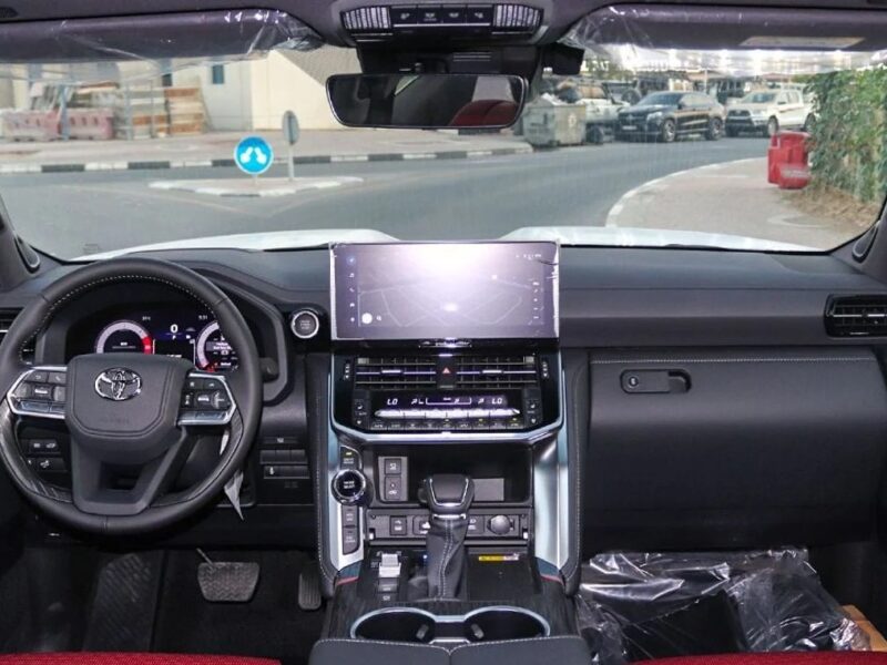 2025 Toyota Land Cruiser LC300 VXR 3.3L Turbo Diesel 4WD A/T White