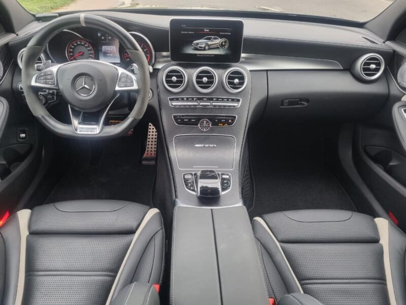 MERCEDES-BENZ C63S 4.0-liter twin-turbocharged V8 Engine BLACK 2016