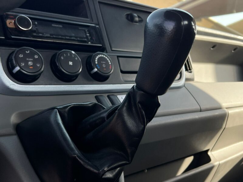 2020 Mitsubishi Canter S/C Manual 16FT Diesel White Truck