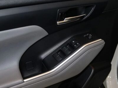 2022 Toyota Highlander GLE 2.5L Hybrid AWD A/T Grey White