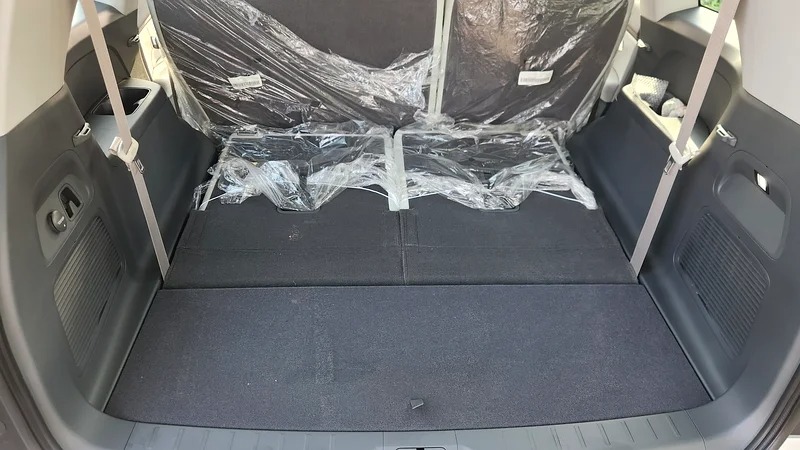 2025 GAC GS8 Other 4-Cylinder Engine White-Beige GCC Specs