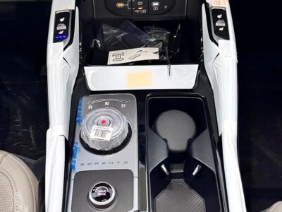 2025 Kia Sorento Full option Hybrid 1.6 Turbo GCC Specs Green White