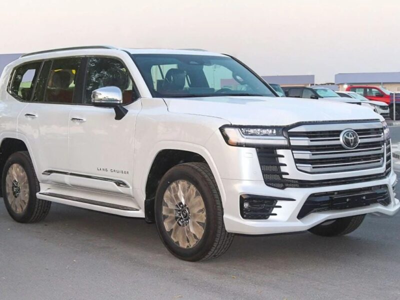 2025 Toyota Land Cruiser LC300 VXR 3.3L Turbo Diesel 4WD A/T White