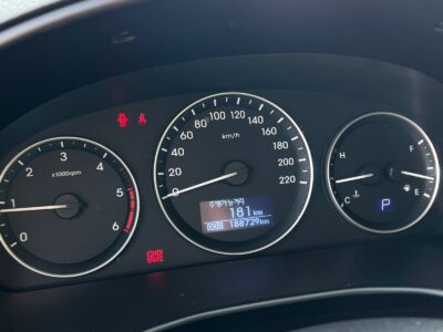 2021 Hyundai H1 Van Automatic Diesel Korean Specs 2 Keys White