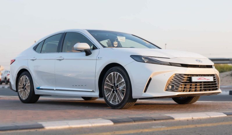 2025 Toyota Camry Lumiere 2.5L HEV Full option (White-Tan)