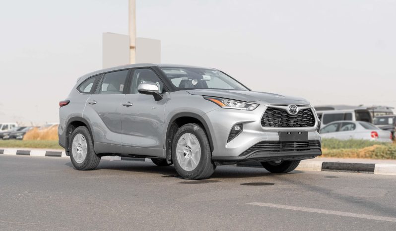 2025 Toyota Highlander LE 2.5L Engine AT Hybrid (Silver-Gray)