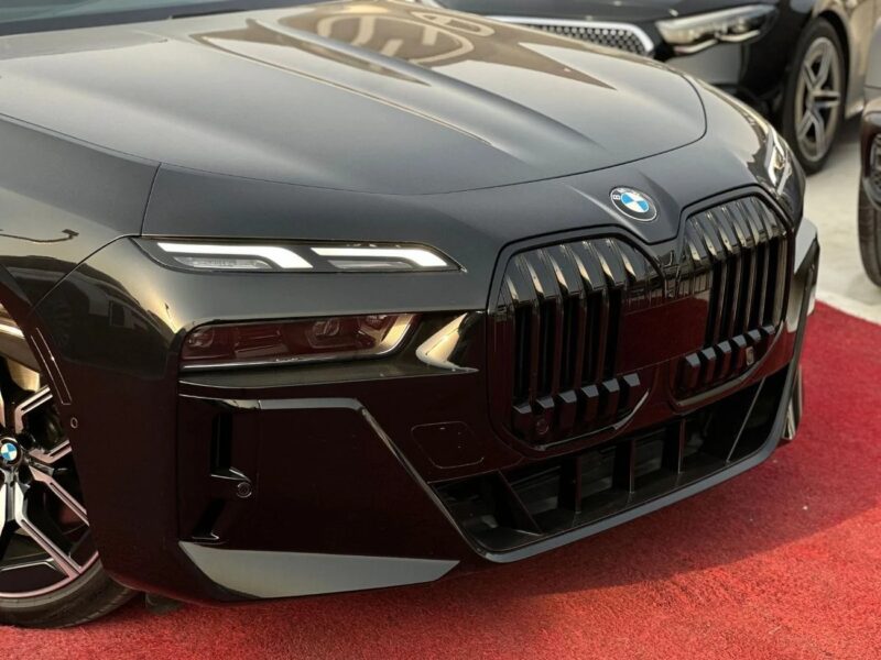 2023 BMW 740i Full PPF Protected BMW 740i 6 Cylinder Engine AWD Black