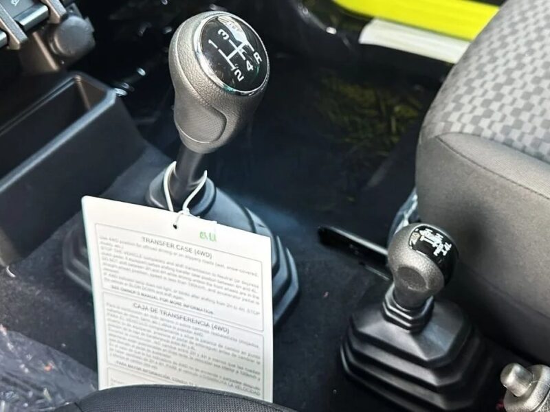 Suzuki Jimny Suzuki Jimny1.5L MT PETROL MY2025 Yellow Black