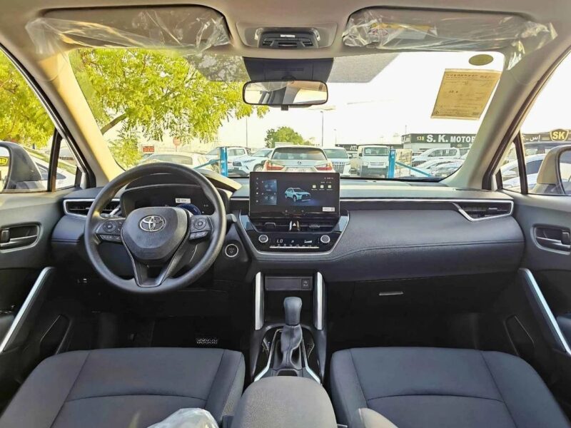 2025 Toyota Corolla Cross HYBRID ELITE 2.0L Engine White Black