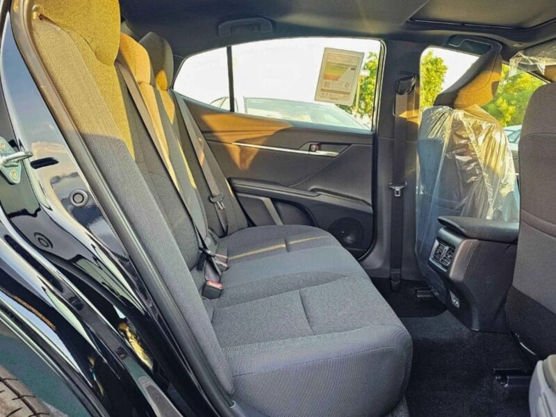 2025 Toyota Camry LE 2.5L V4 Engine PETROL Black Grey GCC