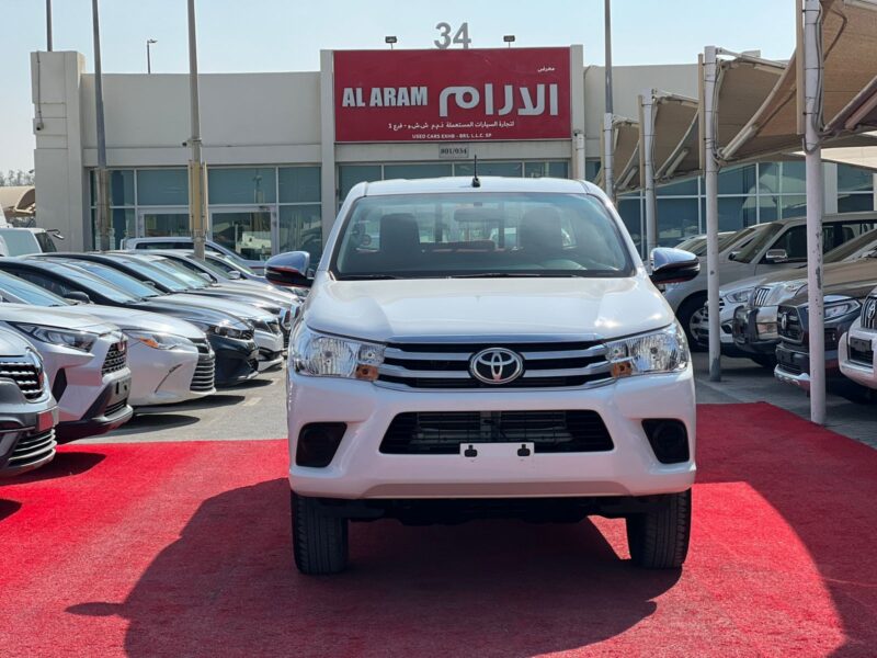 2024 Toyota Hilux 4X4 4-Cylinders Engine Diesel Manual White Red