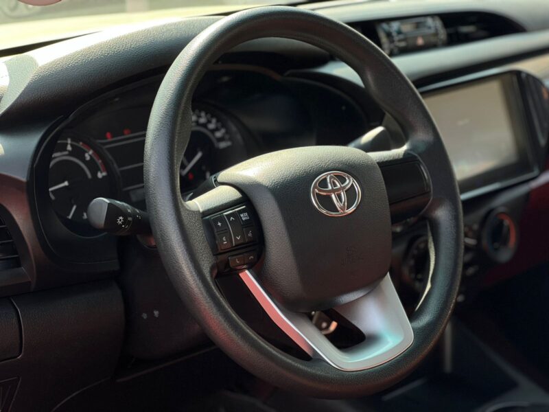 2024 Toyota Hilux 4X4 4-Cylinders Engine Diesel Manual White Red