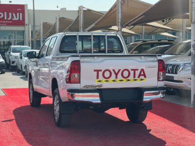 2024 Toyota Hilux 4X4 4-Cylinders Engine Diesel Manual White Red