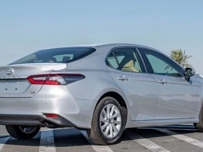 Toyota Camry LE 2.5P 4-Cylinder Engine AT MY2023 SILVER BEIGE