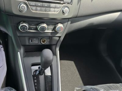 New 2024 Nissan Sentra 2.0-liter 4-Cylinder Engine White Black