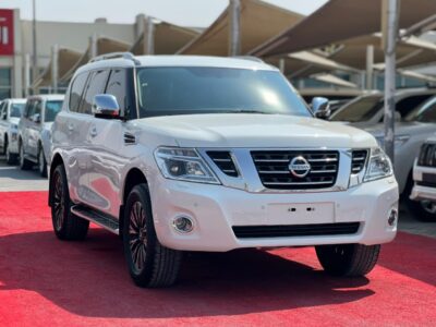 2018 Nissan Patrol SE 4.0-liter V6 Engine GCC Specs White Beige