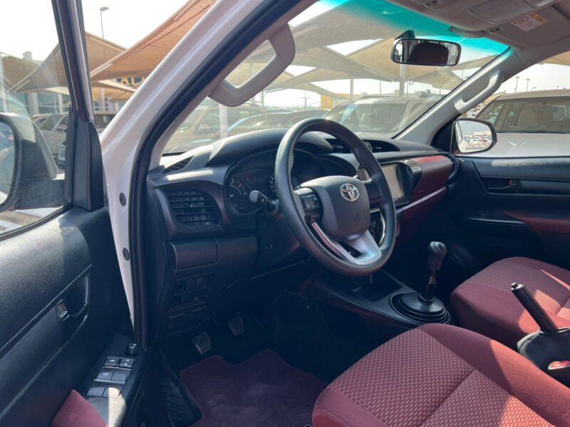 2024 Toyota Hilux 4X4 4-Cylinders Engine Diesel Manual White Red