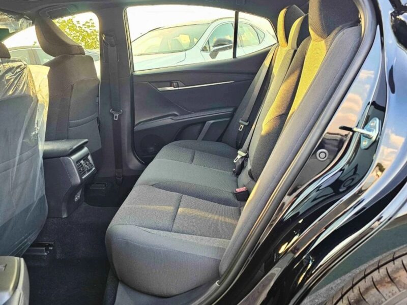 2025 Toyota Camry LE 2.5L V4 Engine PETROL Black Grey GCC