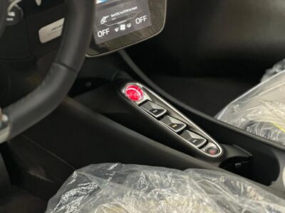 2023 McLaren Artura V6 3.0 Twin Electrically Actuated Turbochargers Silver White