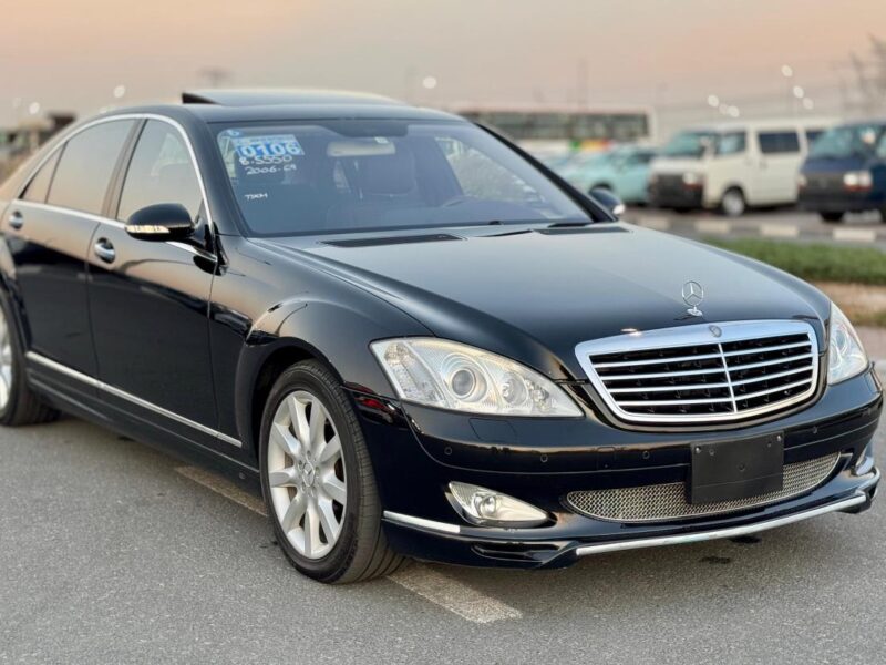 2006 Mercedes-Benz S 550 5.5 Liters 8 Cylinders V8 Engine Black