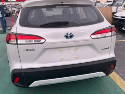 2025 Toyota Corolla Cross 2.0L 4-Cylinder Engine White Black