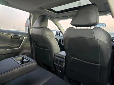 2023 Toyota RAV 4 2.5 litre 4 Cylinder Hybrid 4x2 Full Option Black SUV