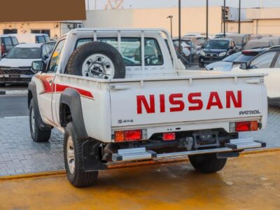 2020 Nissan Patrol Pickup Nissan Patrol 4.8L 6 Cylinder Engine White Grey