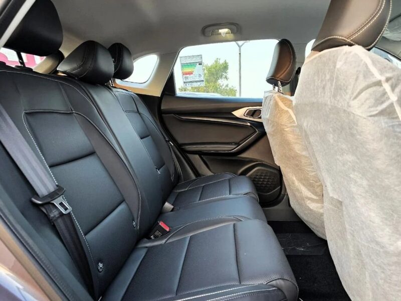 MG One MG One 1.5l COM SUV FWD Grey Black Color 2024