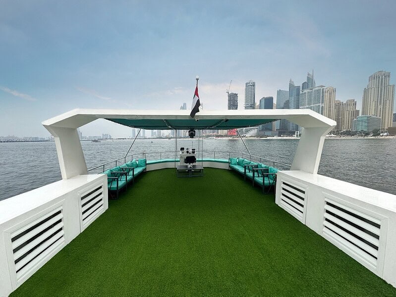 Castle Yacht Charter 70 FT