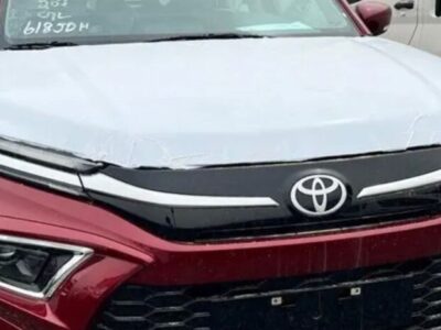 2024 Toyota Urban Cruiser 1.5L Inline-4 Petrol Red